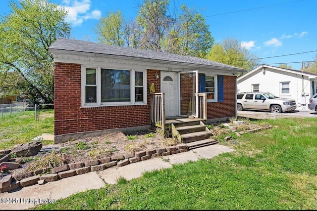 3116 Wilkie Rd, Louisville, KY 40216 - bungalow-style house with brick siding