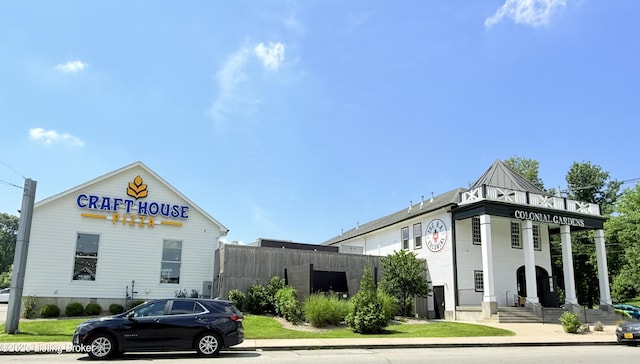 5123 Reed Ave, Louisville, KY 40214 - view of building exterior
