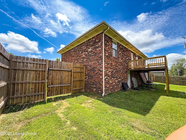 1410 Sycamore Ln, Leitchfield, KY 42754 - fenced backyard featuring a deck