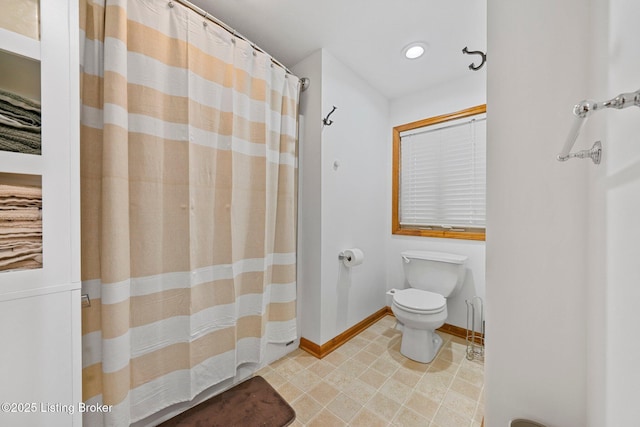 171 Cedar Point Rd, Bee Spring, KY 42207 - bathroom featuring recessed lighting and a shower with curtain