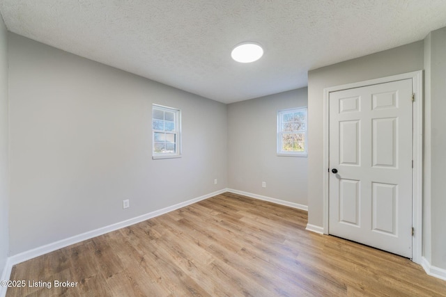 4505 River Front Dr, Louisville, KY 40216 - photo 8