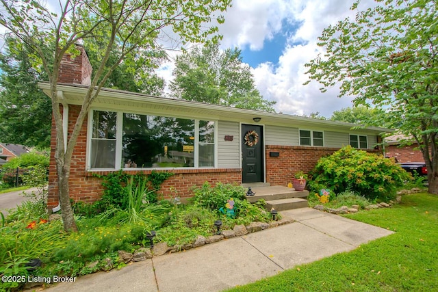 6818 Green Meadow Cir, Louisville, KY 40207 - photo 2