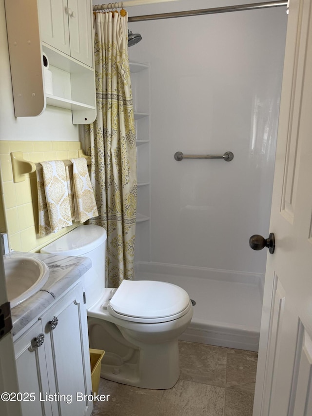 1001 Caney Fork Rd, Bardstown, KY 40004 - bathroom featuring a shower stall and vanity