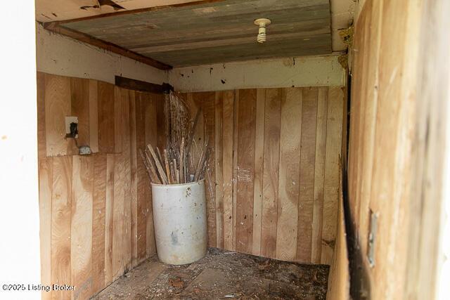 4883 S Reeves Rd, Scottsburg, IN 47170 - view of utilities