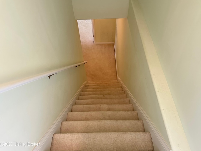 8 San Juan Ct, Elizabethtown, KY 42701 - staircase featuring carpet flooring