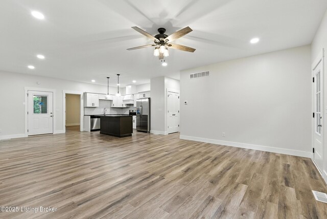 400 Warbler Rd, Brandenburg, KY 40108