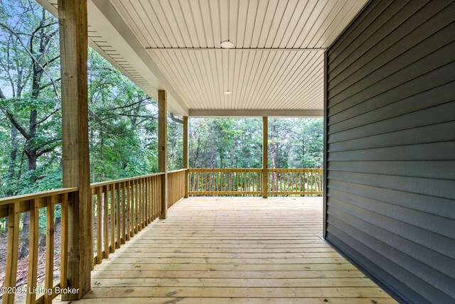 400 Warbler Rd, Brandenburg, KY 40108