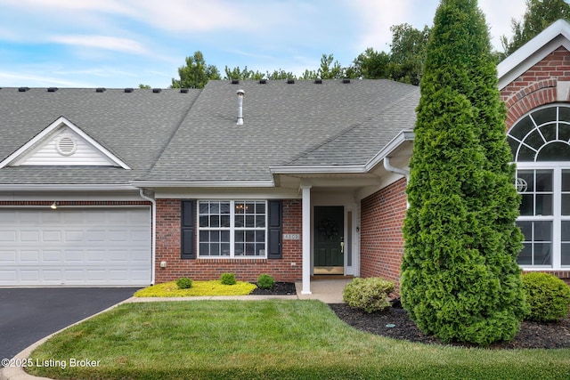 4809 Mountblair Ct, Louisville, KY 40222 - photo 1