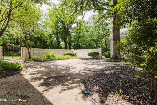8904 Ayrshire Ave, Louisville, KY 40222 - photo 48