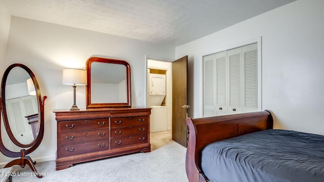 213 Fairfax Ave Apt 4, Louisville, KY 40207 - bedroom with carpet floors and a closet