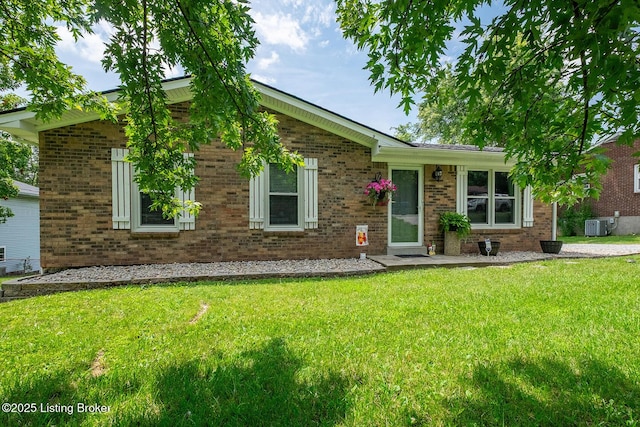 1008 E Mailback Way, Crestwood, KY 40014 - single story home featuring brick siding and a front lawn