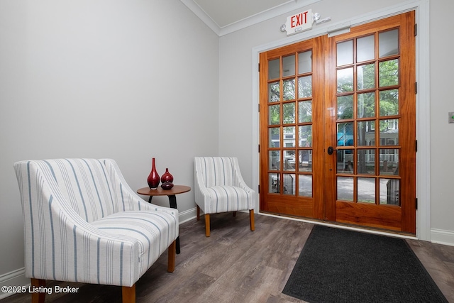 9508 Norton Commons Blvd Unit 102, Prospect, KY 40059 - living area featuring crown molding and wood finished floors