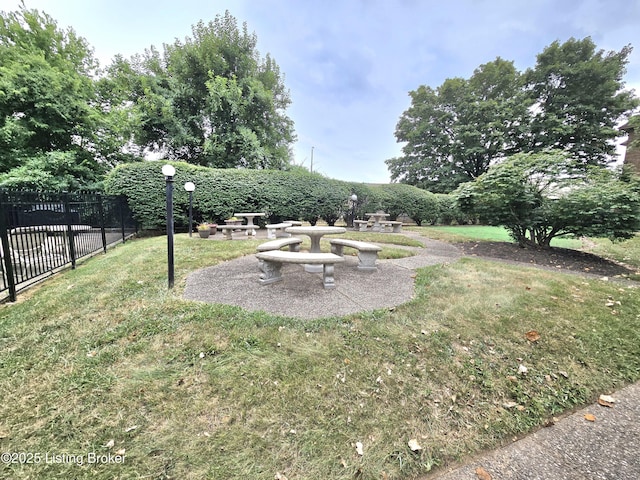1600 Gardiner Ln Apt 106, Louisville, KY 40205 - photo 43