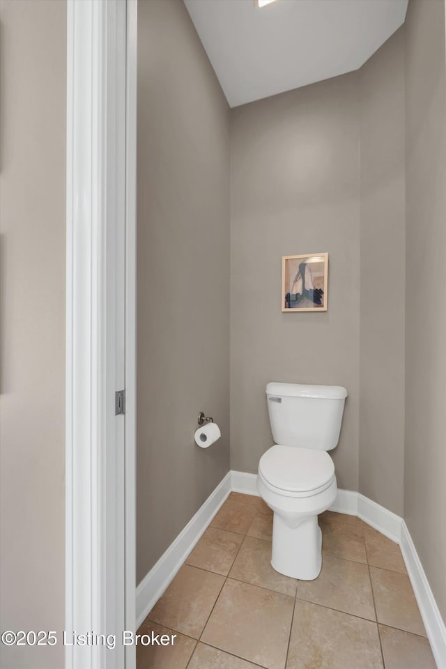 7109 Creekton Dr, Louisville, KY 40241 - photo 28