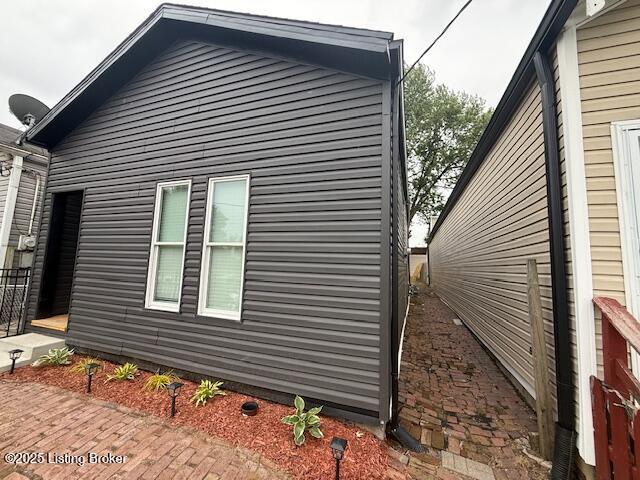 648 N 26th St, Louisville, KY 40212 - photo 3