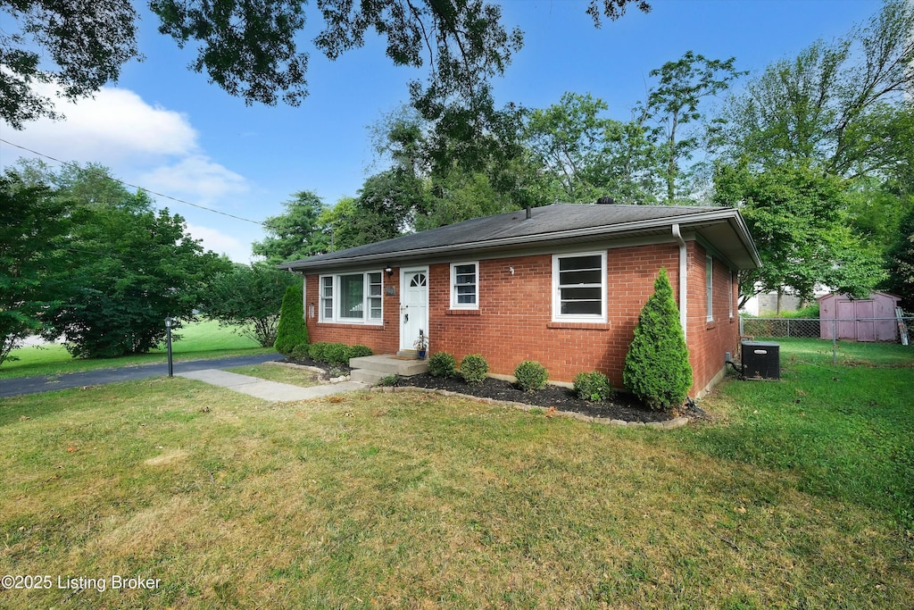 8601 Garydon Dr, Louisville, KY 40291 - photo 1