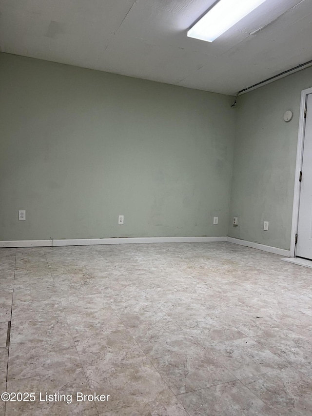 8809 Roman Ct, Louisville, KY 40291 - photo 17
