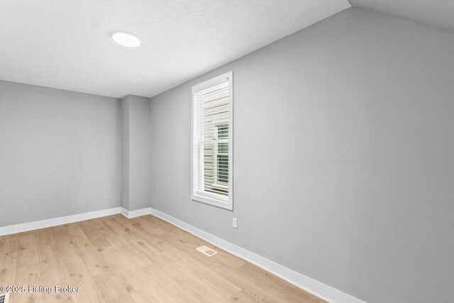 2923 W Market St, Louisville, KY 40212 - photo 14