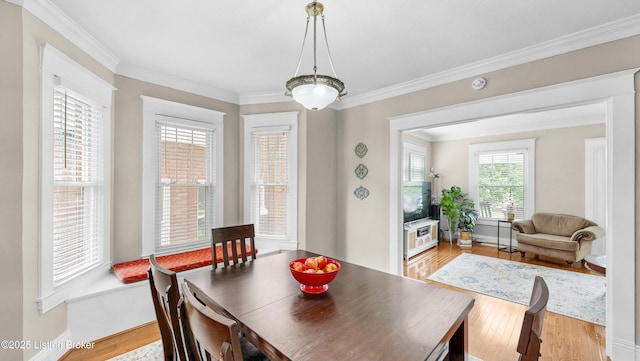 1910 Alfresco Pl, Louisville, KY 40205 - dining area with light wood-type flooring and ornamental molding