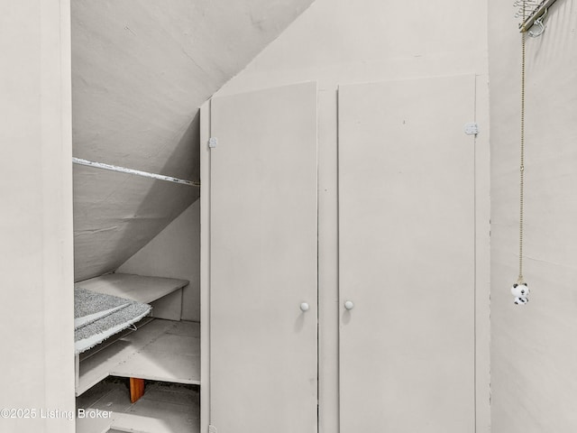 1910 Alfresco Pl, Louisville, KY 40205 - view of closet