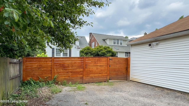1910 Alfresco Pl, Louisville, KY 40205 - view of patio / terrace with a gate