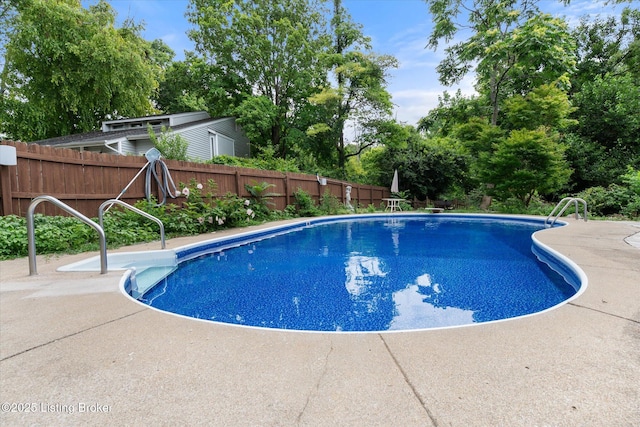 4710 Haeringdon Ct, Louisville, KY 40299 - photo 39