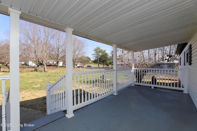 43 Mcfarlin Ln, Vine Grove, KY 40175 - porch with a lawn