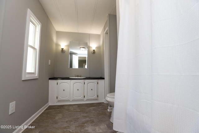 43 Mcfarlin Ln, Vine Grove, KY 40175 - full bathroom with toilet and vanity