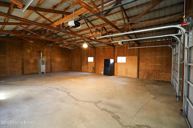 43 Mcfarlin Ln, Vine Grove, KY 40175 - garage featuring a garage door opener