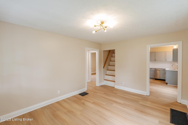 211 Exchange Ave, Louisville, KY 40207 - photo 4