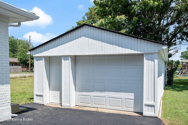2555 Martin Ave, Louisville, KY 40216 - photo 32