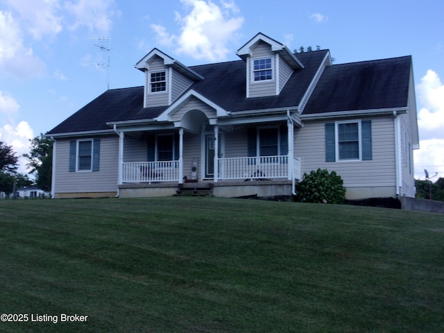 1366 Greens Chapel Rd, Bloomfield, KY 40008 - new england style home featuring a porch and a front lawn