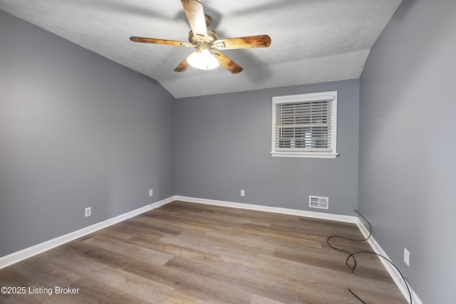 4208 Saint Thomas Ave, Louisville, KY 40218 - photo 18