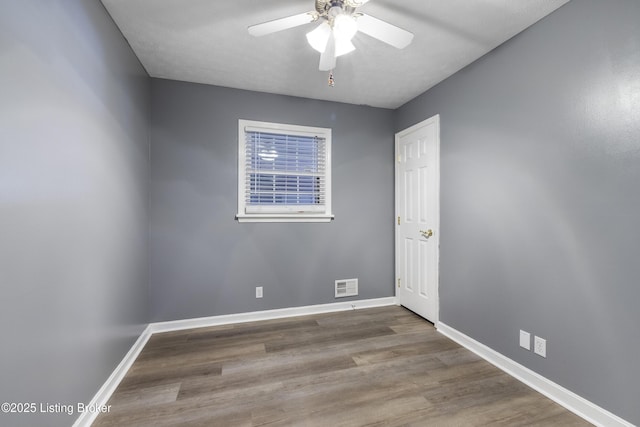 4208 Saint Thomas Ave, Louisville, KY 40218 - photo 17