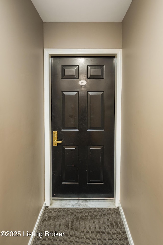 2726 Hollywood Ter Apt 101, Louisville, KY 40206 - doorway to property