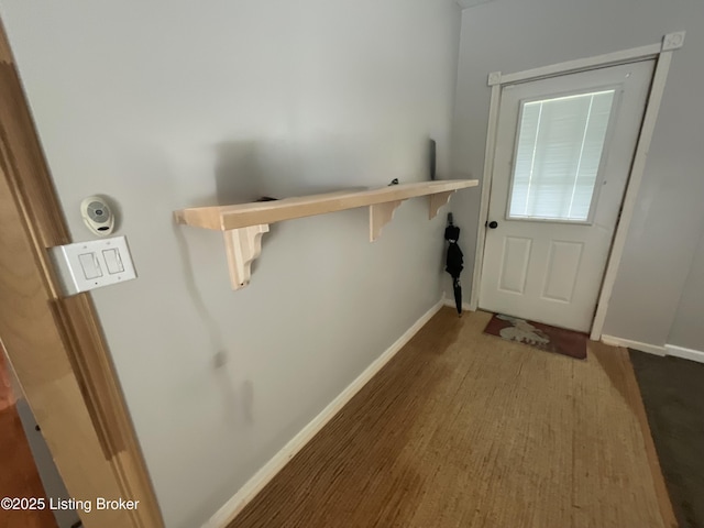40 Sunflower Ln, Brandenburg, KY 40108 - doorway featuring baseboards