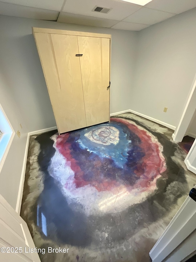 40 Sunflower Ln, Brandenburg, KY 40108 - bedroom featuring a drop ceiling and a closet