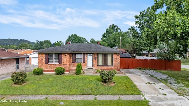7800 Mackie Ln, Louisville, KY 40214 - photo 1