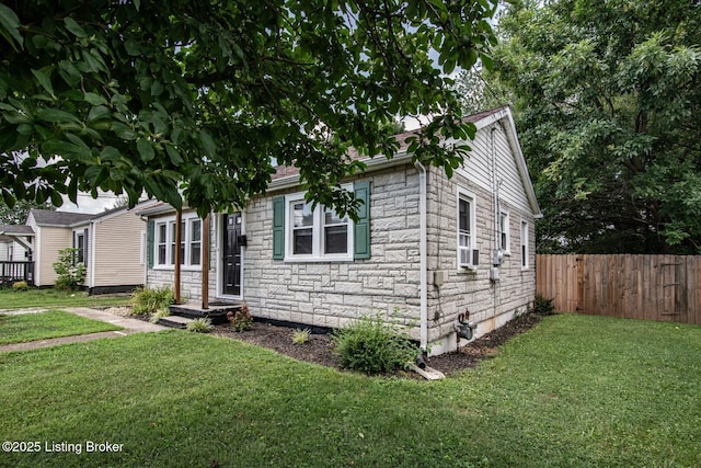 218 N Mantle Ave, Elizabethtown, KY 42701 - view of front of property with stone siding