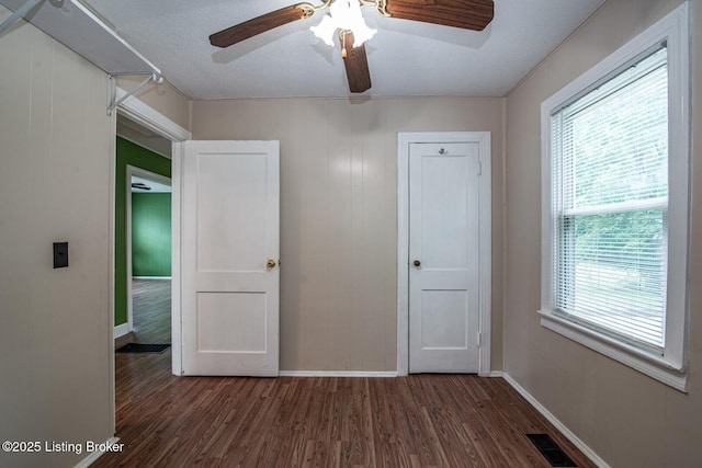 218 N Mantle Ave, Elizabethtown, KY 42701 - unfurnished bedroom featuring wood finished floors and a ceiling fan