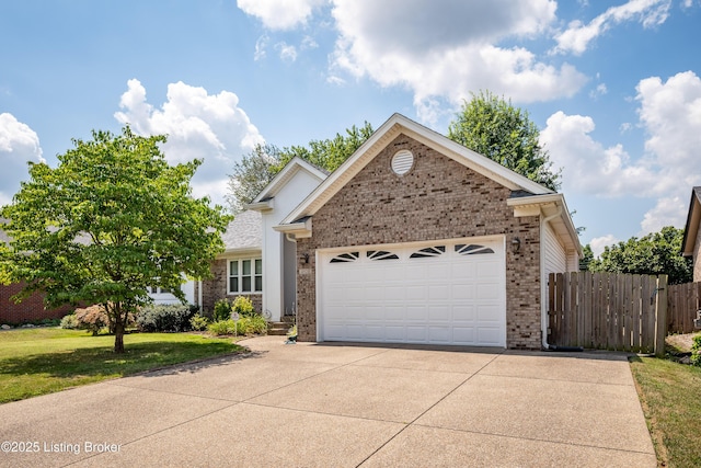 4920 Hunters Point Cir, Louisville, KY 40216 - photo 4