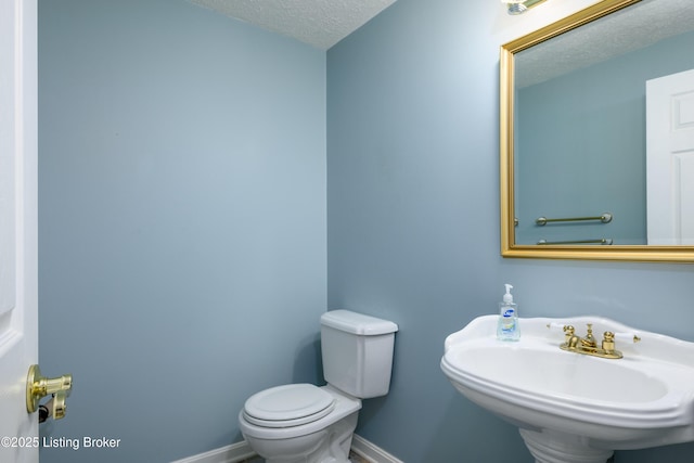 4920 Hunters Point Cir, Louisville, KY 40216 - photo 37