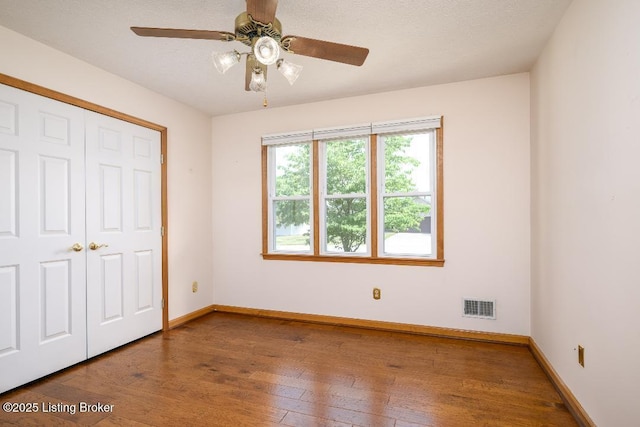 4920 Hunters Point Cir, Louisville, KY 40216 - photo 27