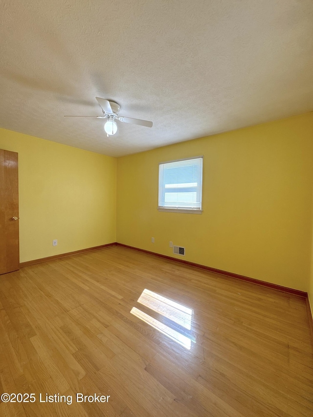 11010 Oliverda Dr, Louisville, KY 40272 - photo 22