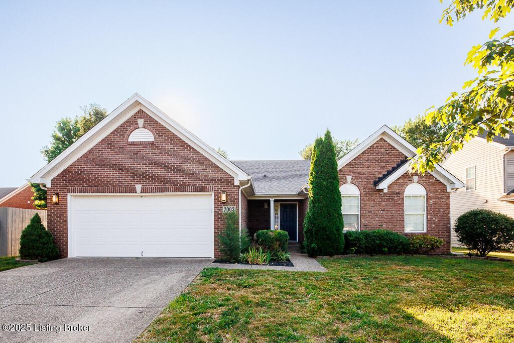 7003 Hollow Oaks Dr, Louisville, KY 40291 - photo 1