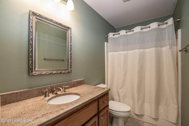 515 Clymene Rd, Cecilia, KY 42724 - bathroom featuring vanity, tile patterned flooring, and shower / bath combo