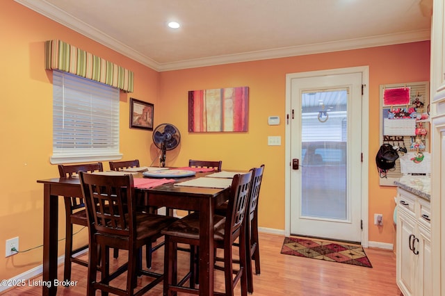 3308 Mcadams Ct, Jeffersontown, KY 40299 - dining room featuring light wood finished floors, crown molding, and recessed lighting