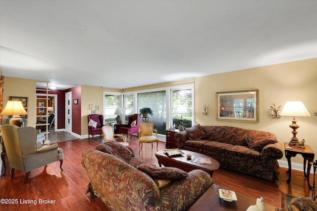 712 Rudy Ln, Louisville, KY 40207 - photo 8