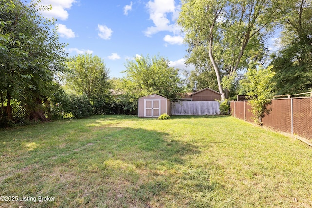 2414 Helen Ave, Louisville, KY 40216 - photo 24