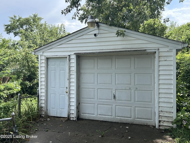 3302 Powell Ave, Louisville, KY 40215 - photo 10
